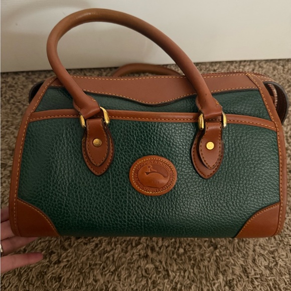 Dooney & Bourke handbag leather hard case - Picture 3 of 6